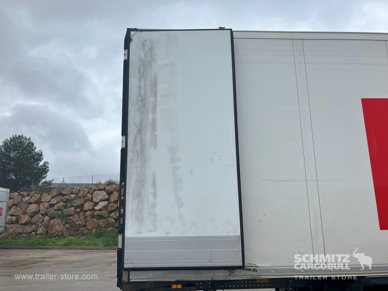 SCHMITZ Semiremolque Frigo Standard Double deck - نصف مقطورة ثابتة الحرارة: صورة 2 SCHMITZ Semiremolque Frigo Standard Double deck - نصف مقطورة ثابتة الحرارة: صورة 2