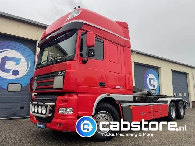 DAF XF 105 .460 FAS Euro 5 - Haakarmsysteem - Hooklift - Abrolkipper - Year 2006 - ANALOG TACHO - TUV 05-2025 - شاحنة برافعة خطافية: صورة 1 DAF XF 105 .460 FAS Euro 5 - Haakarmsysteem - Hooklift - Abrolkipper - Year 2006 - ANALOG TACHO - TUV 05-2025 - شاحنة برافعة خطافية: صورة 1