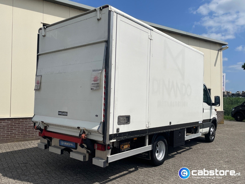 Iveco 40C 40C12 EURO 3 4x2 Bakwagen Euro 3 - Bouwjaar 2003 - APK tot 10-05-2026 -Handgeschakelde versnellingsbak - شاحنة بصندوق مغلق: صورة 3 Iveco 40C 40C12 EURO 3 4x2 Bakwagen Euro 3 - Bouwjaar 2003 - APK tot 10-05-2026 -Handgeschakelde versnellingsbak - شاحنة بصندوق مغلق: صورة 3