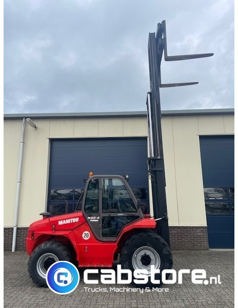 Manitou M 50-4 Turbo offroad forklift 4x4 Ruwterrein heftruck - Bouwjaar 2012 - Freelift - 5 Ton - رافعة شوكية للأراضي الوعرة: صورة 4 Manitou M 50-4 Turbo offroad forklift 4x4 Ruwterrein heftruck - Bouwjaar 2012 - Freelift - 5 Ton - رافعة شوكية للأراضي الوعرة: صورة 4