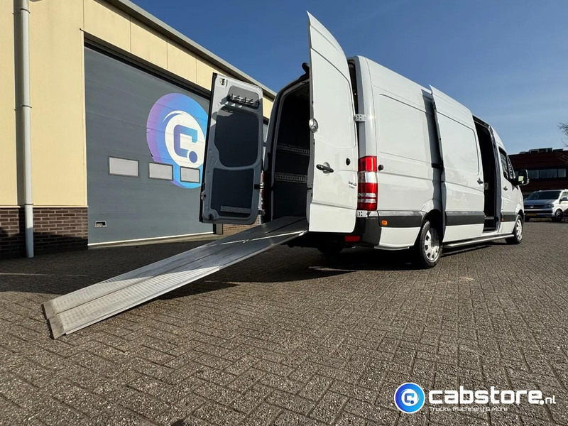 Mercedes-Benz Sprinter 316 CDI L3/H2 316 CDI Euro 5 - L3/H2 - Automaat - Geïntegreerde rijplaten in vloer - Bearlock - Year 2015 - Nieuwe banden - Camperbus - فان: صورة 3 Mercedes-Benz Sprinter 316 CDI L3/H2 316 CDI Euro 5 - L3/H2 - Automaat - Geïntegreerde rijplaten in vloer - Bearlock - Year 2015 - Nieuwe banden - Camperbus - فان: صورة 3