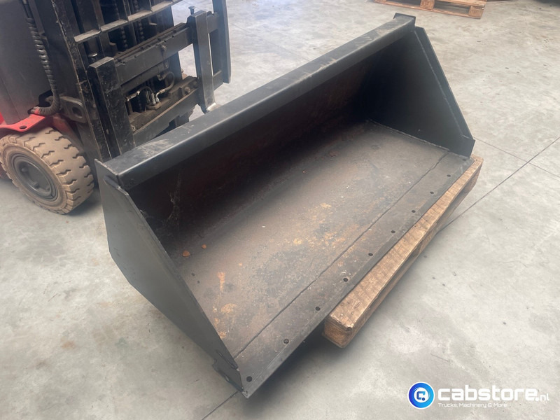 Strickland UK Laadschop Strickland UK Laadschop met Bobcat aansluiting - بكت - اللودر: صورة 1 Strickland UK Laadschop Strickland UK Laadschop met Bobcat aansluiting - بكت - اللودر: صورة 1