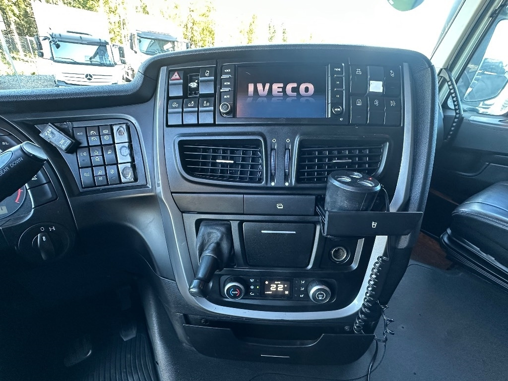 شاحنة برافعة خطافية Iveco X-Way AS35S560 8x2: صورة 17