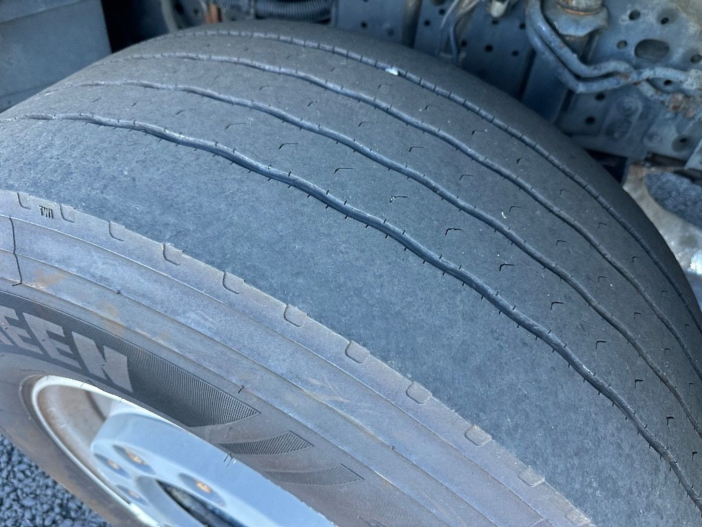 شاحنة برافعة خطافية Iveco X-Way AS35S560 8x2: صورة 9