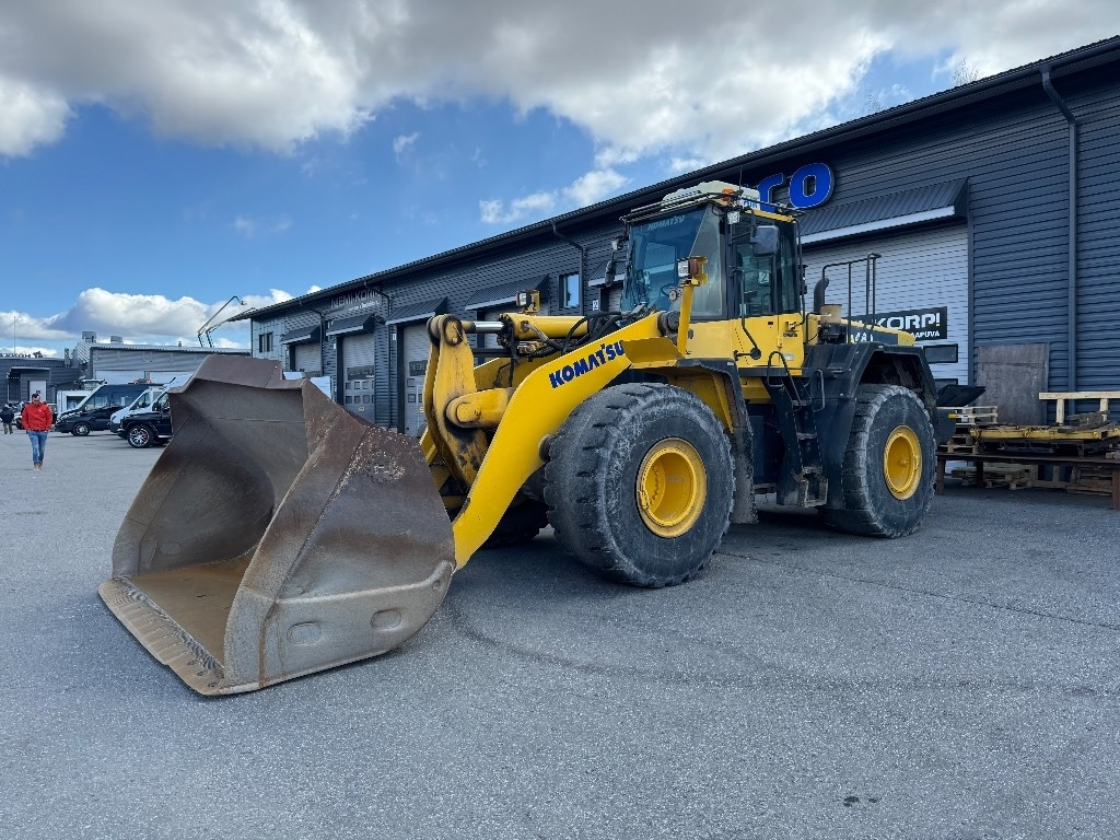 Komatsu WA 480 - اللودر بعجل: صورة 1 Komatsu WA 480 - اللودر بعجل: صورة 1