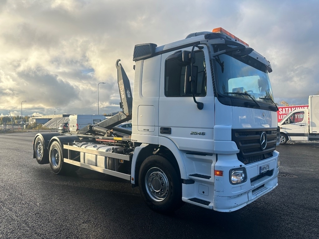 Mercedes-Benz Actros 2545 L 6x2 - شاحنة برافعة خطافية: صورة 3 Mercedes-Benz Actros 2545 L 6x2 - شاحنة برافعة خطافية: صورة 3