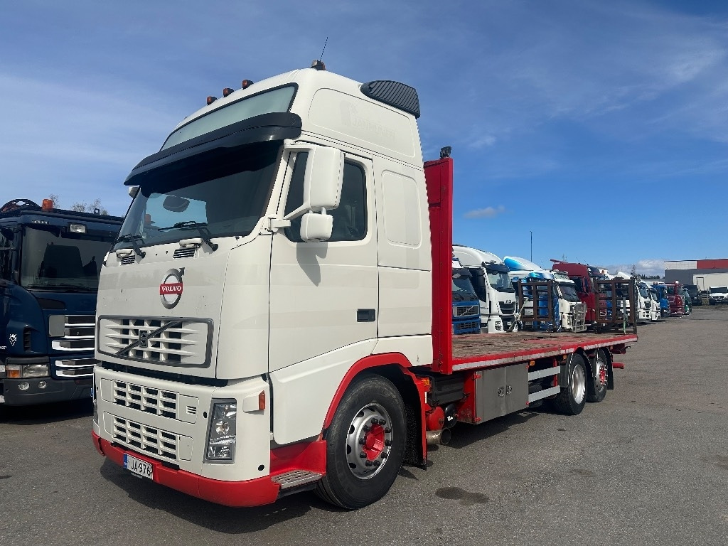 Volvo FH12 460 - شاحنات مسطحة: صورة 1 Volvo FH12 460 - شاحنات مسطحة: صورة 1