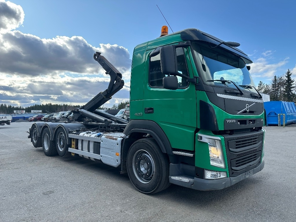 Volvo FM 420 8x2/4 - شاحنة برافعة خطافية: صورة 2 Volvo FM 420 8x2/4 - شاحنة برافعة خطافية: صورة 2