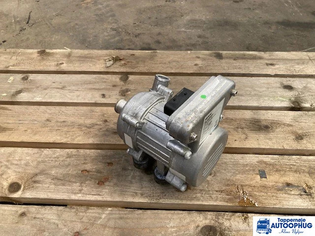 MAN 36.22008-6083 – MAN coolant pump - النظام الكهربائي - شاحنة: صورة 2 MAN 36.22008-6083 – MAN coolant pump - النظام الكهربائي - شاحنة: صورة 2
