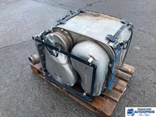 MAN Exhaust silencer MAN 81.15103-6182 - علبة العادم/ نظام العادم - شاحنة: صورة 2 MAN Exhaust silencer MAN 81.15103-6182 - علبة العادم/ نظام العادم - شاحنة: صورة 2