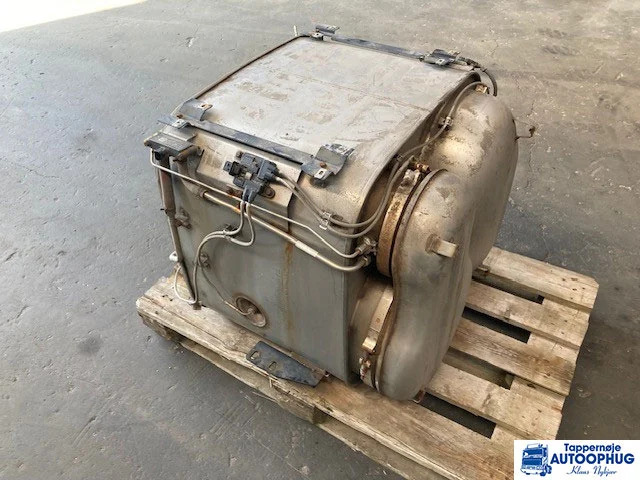 MAN Silencer MAN OEM: 81.15103-6137 - علبة العادم/ نظام العادم - شاحنة: صورة 1 MAN Silencer MAN OEM: 81.15103-6137 - علبة العادم/ نظام العادم - شاحنة: صورة 1