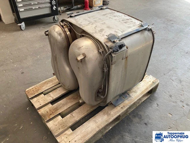 MAN Silencer MAN OEM: 81.15103-6137 - علبة العادم/ نظام العادم - شاحنة: صورة 5 MAN Silencer MAN OEM: 81.15103-6137 - علبة العادم/ نظام العادم - شاحنة: صورة 5