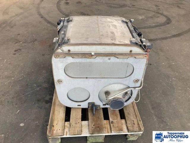 MAN Silencer MAN OEM: 81.15103-6137 - علبة العادم/ نظام العادم - شاحنة: صورة 3 MAN Silencer MAN OEM: 81.15103-6137 - علبة العادم/ نظام العادم - شاحنة: صورة 3