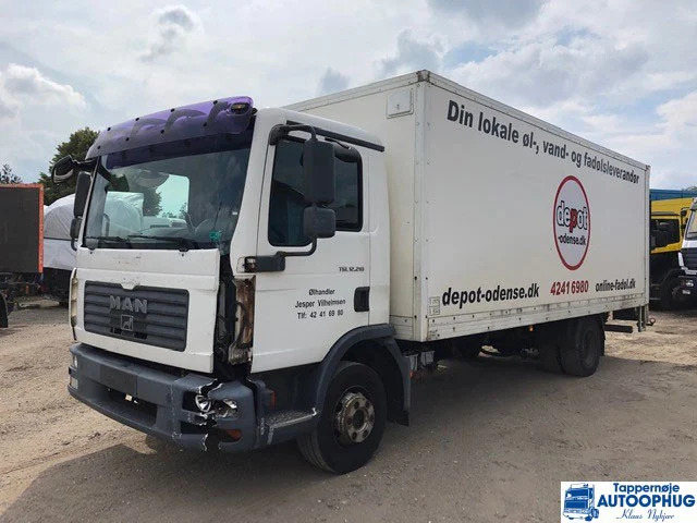 MAN TGL 12.210 - شاحنة صندوقية: صورة 1 MAN TGL 12.210 - شاحنة صندوقية: صورة 1