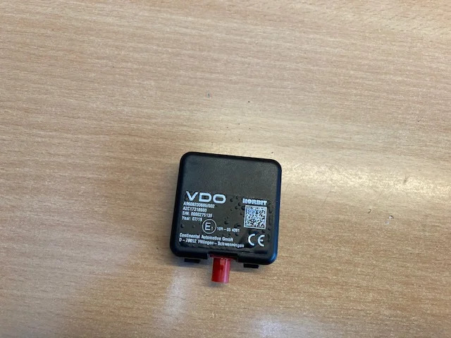 Mercedes A9608200885 – Mercedes ECU DSRC - وحدة إي سي يو - شاحنة: صورة 1 Mercedes A9608200885 – Mercedes ECU DSRC - وحدة إي سي يو - شاحنة: صورة 1