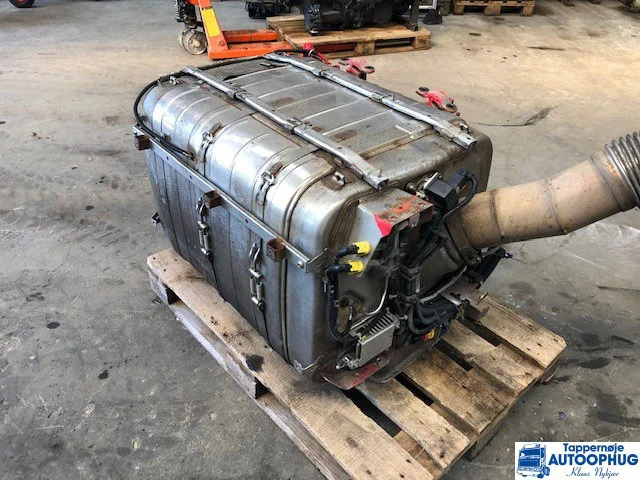 Mercedes-Benz Actros 2551 Exhaust P/N: A007 490 58 12 - علبة العادم/ نظام العادم - شاحنة: صورة 1 Mercedes-Benz Actros 2551 Exhaust P/N: A007 490 58 12 - علبة العادم/ نظام العادم - شاحنة: صورة 1