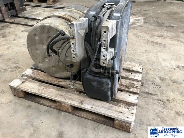 Scania Adblue pumpe Adblue tank P/N: 2141802 – 1884225 - خزان سائل AdBlue - شاحنة: صورة 2 Scania Adblue pumpe Adblue tank P/N: 2141802 – 1884225 - خزان سائل AdBlue - شاحنة: صورة 2