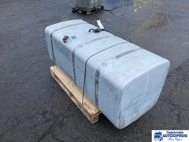 Scania Diesel tank 700 liter Scania 1871192 - خزان الوقود - شاحنة: صورة 4 Scania Diesel tank 700 liter Scania 1871192 - خزان الوقود - شاحنة: صورة 4