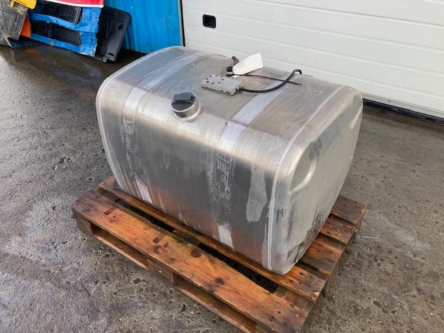 Scania Diesel tank – Scania 2713470 - خزان الوقود - شاحنة: صورة 1 Scania Diesel tank – Scania 2713470 - خزان الوقود - شاحنة: صورة 1