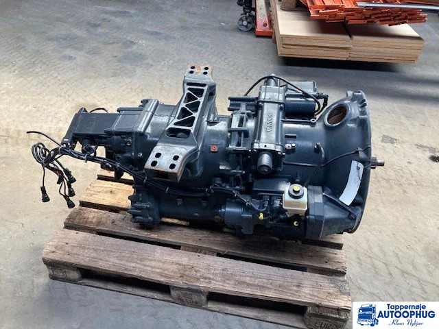 Scania GRS905 - علبة التروس و قطع الغيار - شاحنة: صورة 2 Scania GRS905 - علبة التروس و قطع الغيار - شاحنة: صورة 2