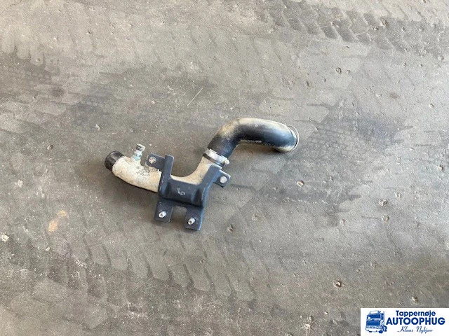 Scania Retarder rør – Scania 2018064 - علبة التروس و قطع الغيار - شاحنة: صورة 1 Scania Retarder rør – Scania 2018064 - علبة التروس و قطع الغيار - شاحنة: صورة 1