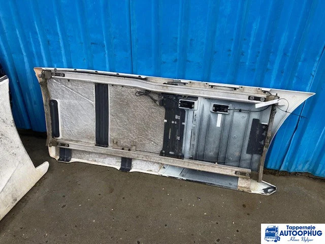 Scania side skirt 2950mm aa - الإيروديناميكية/ الجناح الخلفي - شاحنة: صورة 2 Scania side skirt 2950mm aa - الإيروديناميكية/ الجناح الخلفي - شاحنة: صورة 2