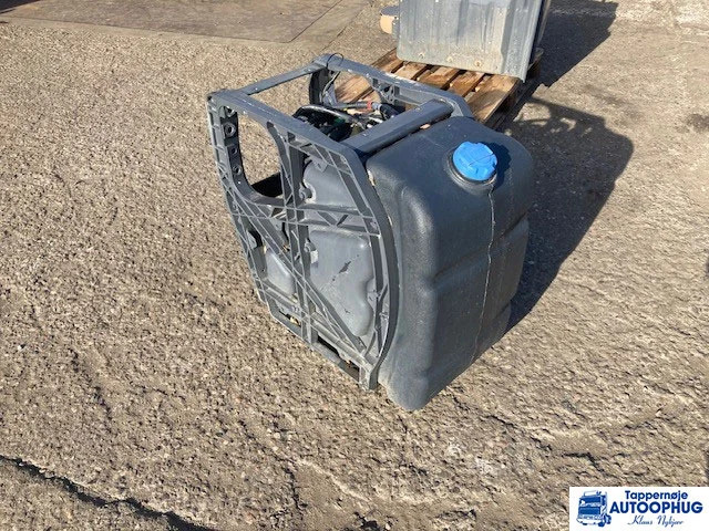 Volvo Adblue tank 21645367 – 23251720 - خزان سائل AdBlue - شاحنة: صورة 1 Volvo Adblue tank 21645367 – 23251720 - خزان سائل AdBlue - شاحنة: صورة 1