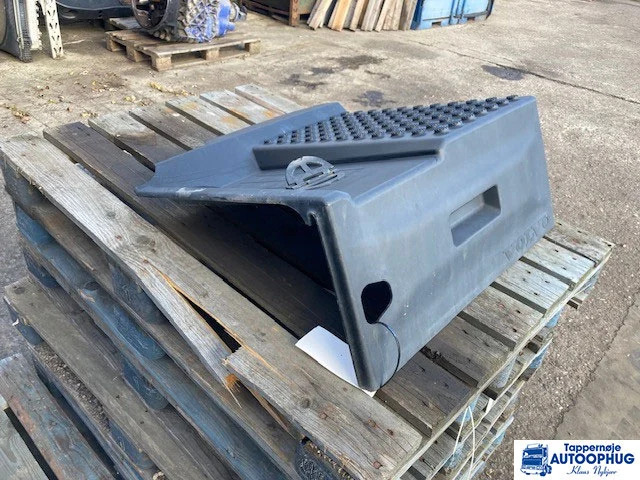 Volvo Batterilåg – Volvo 22078082 - بطارية - شاحنة: صورة 2 Volvo Batterilåg – Volvo 22078082 - بطارية - شاحنة: صورة 2