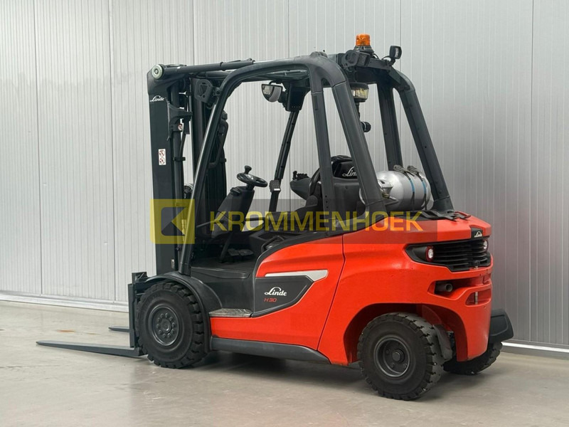 Linde H 30 T - رافعة شوكية تعمل بالغاز: صورة 3 Linde H 30 T - رافعة شوكية تعمل بالغاز: صورة 3