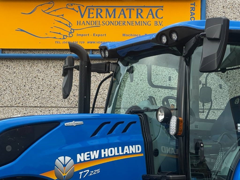 New Holland T7.225AC, frontlinkage, airbrakes, 50k, 2023!! - جرار: صورة 3 New Holland T7.225AC, frontlinkage, airbrakes, 50k, 2023!! - جرار: صورة 3