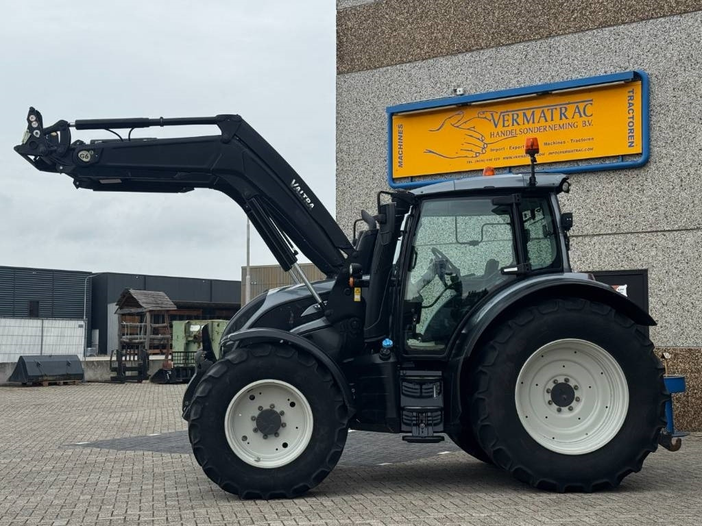 Valtra Frontlinkage + PTO, Frontloader, 3846 hours!! - جرار: صورة 2 Valtra Frontlinkage + PTO, Frontloader, 3846 hours!! - جرار: صورة 2