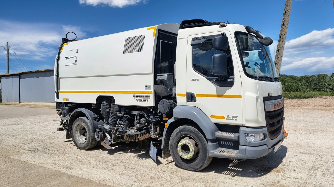 DAF LF220 - سياره كنس شوارع: صورة 2 DAF LF220 - سياره كنس شوارع: صورة 2