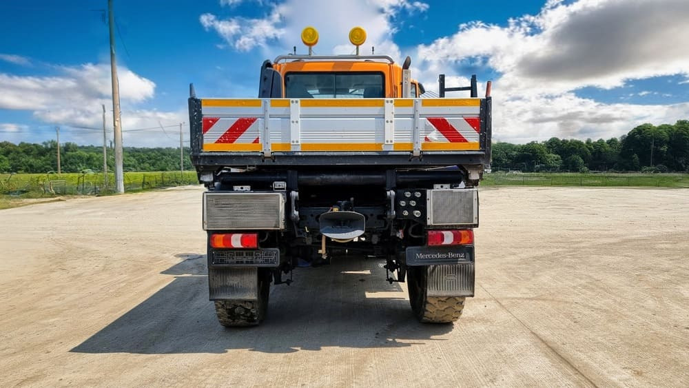 Mercedes-Benz Unimog U527 - سيارة خدمات/ سيارة خاصة: صورة 5 Mercedes-Benz Unimog U527 - سيارة خدمات/ سيارة خاصة: صورة 5