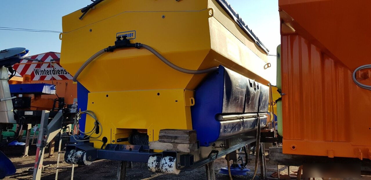 Schmidt STRATOS - ناثر غبار/ ملح - سيارة خدمات/ سيارة خاصة: صورة 5 Schmidt STRATOS - ناثر غبار/ ملح - سيارة خدمات/ سيارة خاصة: صورة 5