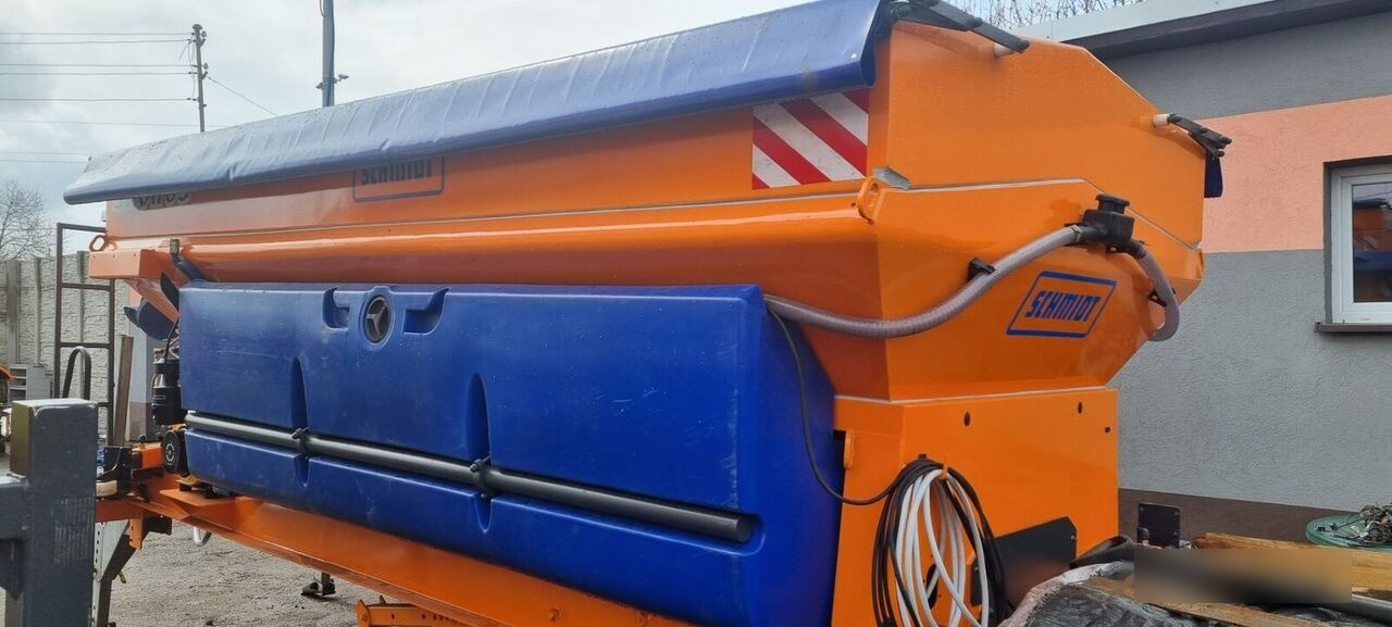 Schmidt odnowiona 2024 - ناثر غبار/ ملح - سيارة خدمات/ سيارة خاصة: صورة 1 Schmidt odnowiona 2024 - ناثر غبار/ ملح - سيارة خدمات/ سيارة خاصة: صورة 1