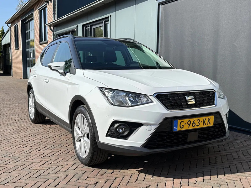 SEAT Arona 1.0 TSI Style Business Intense Dealeronderhouden Cruise Clima Navi Camera Parkeersensoren Lmv - هاتشباك: صورة 1 SEAT Arona 1.0 TSI Style Business Intense Dealeronderhouden Cruise Clima Navi Camera Parkeersensoren Lmv - هاتشباك: صورة 1