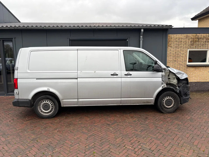 Volkswagen Transporter Lichte Schade 2.0 tdi L2 Carplay Parkeersensoren Dealeronderhouden NAP - فان المدمجة: صورة 3 Volkswagen Transporter Lichte Schade 2.0 tdi L2 Carplay Parkeersensoren Dealeronderhouden NAP - فان المدمجة: صورة 3