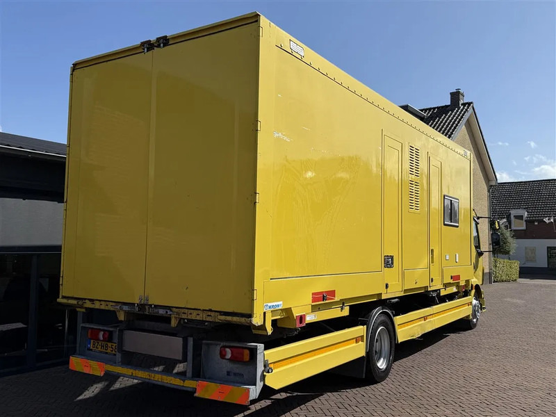 Volvo FL 12.240 2x bed Stand Airco Douche wasbak Heater w.o box - شاحنة صندوقية: صورة 3 Volvo FL 12.240 2x bed Stand Airco Douche wasbak Heater w.o box - شاحنة صندوقية: صورة 3