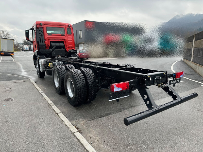 MAN TGS 33.400 6X4 BB CH - شاحنة بهيكل معدني للمقصورة: صورة 4 MAN TGS 33.400 6X4 BB CH - شاحنة بهيكل معدني للمقصورة: صورة 4