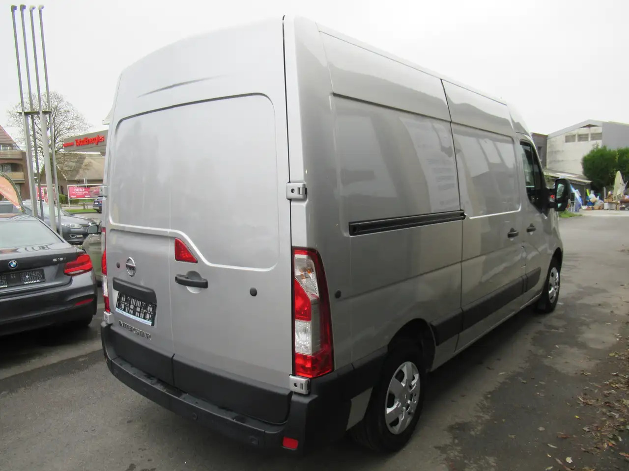 Nissan Interstar L2H2 clim navi 16500€+tva/btw - فان: صورة 2 Nissan Interstar L2H2 clim navi 16500€+tva/btw - فان: صورة 2