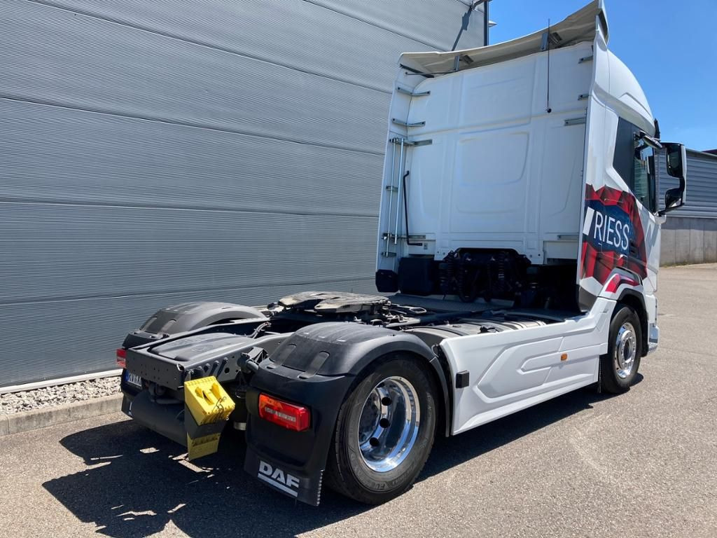 DAF XF 530 FT Alcoa Hydraulik LED Intarder ADR AT - مقطورة السحب: صورة 4 DAF XF 530 FT Alcoa Hydraulik LED Intarder ADR AT - مقطورة السحب: صورة 4
