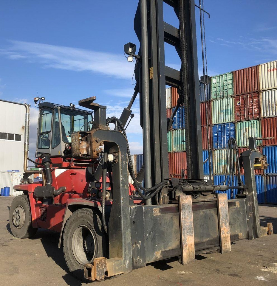 Kalmar DCF100-45E7 - آلة نقل الحاويات: صورة 2 Kalmar DCF100-45E7 - آلة نقل الحاويات: صورة 2