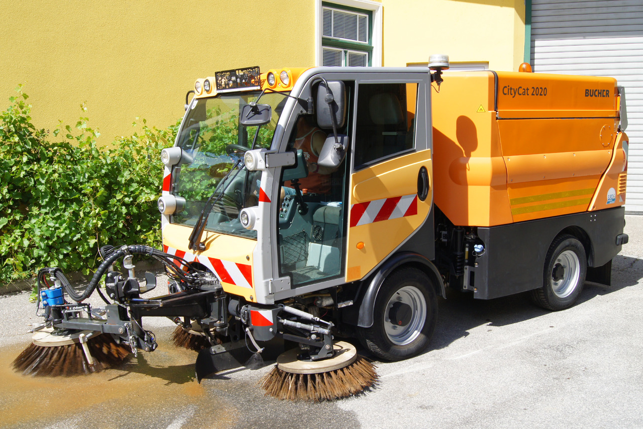 BUCHER BUCHER CityCat 2020 XL/Euro 6/L + R Kehrmaschine/Frontbesen - سياره كنس شوارع: صورة 2 BUCHER BUCHER CityCat 2020 XL/Euro 6/L + R Kehrmaschine/Frontbesen - سياره كنس شوارع: صورة 2