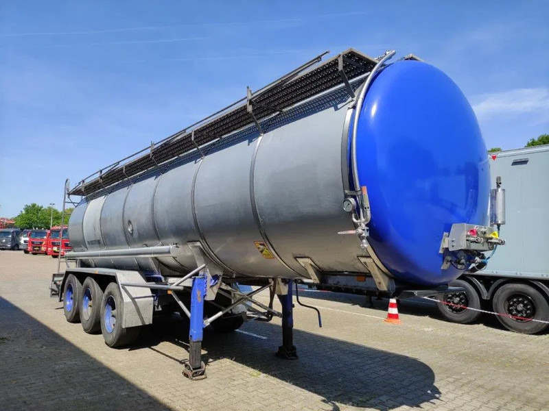 Burg 26165 liter Tankoplegger 1 kamer MET RVS Pomp - نصف مقطورة صهريج: صورة 4 Burg 26165 liter Tankoplegger 1 kamer MET RVS Pomp - نصف مقطورة صهريج: صورة 4