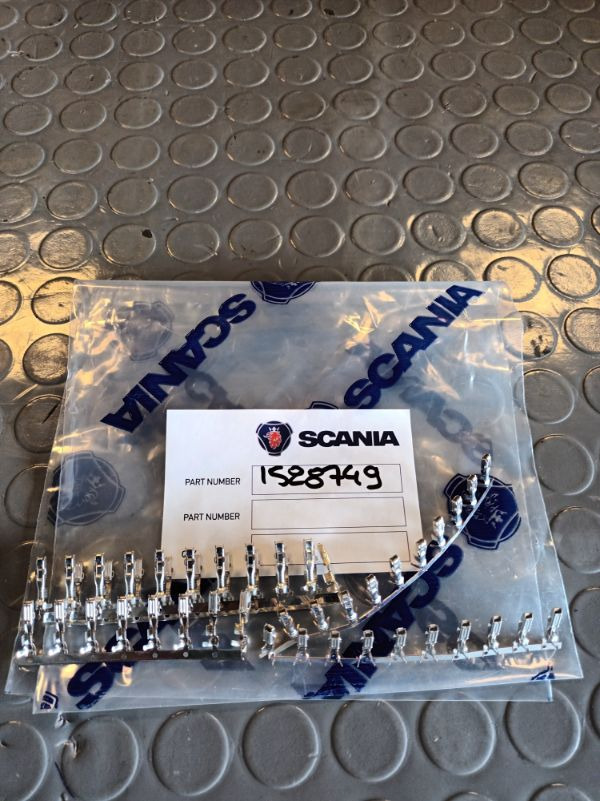 SCANIA CABLE TERMINAL - 1528749 - كابلات/ ضفيرة الأسلاك - شاحنة: صورة 1 SCANIA CABLE TERMINAL - 1528749 - كابلات/ ضفيرة الأسلاك - شاحنة: صورة 1