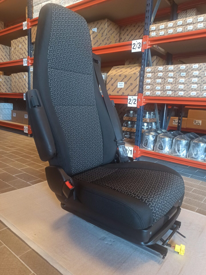 SCANIA DRIVER'S SEAT - 2421529 - مقعد - شاحنة: صورة 1 SCANIA DRIVER'S SEAT - 2421529 - مقعد - شاحنة: صورة 1