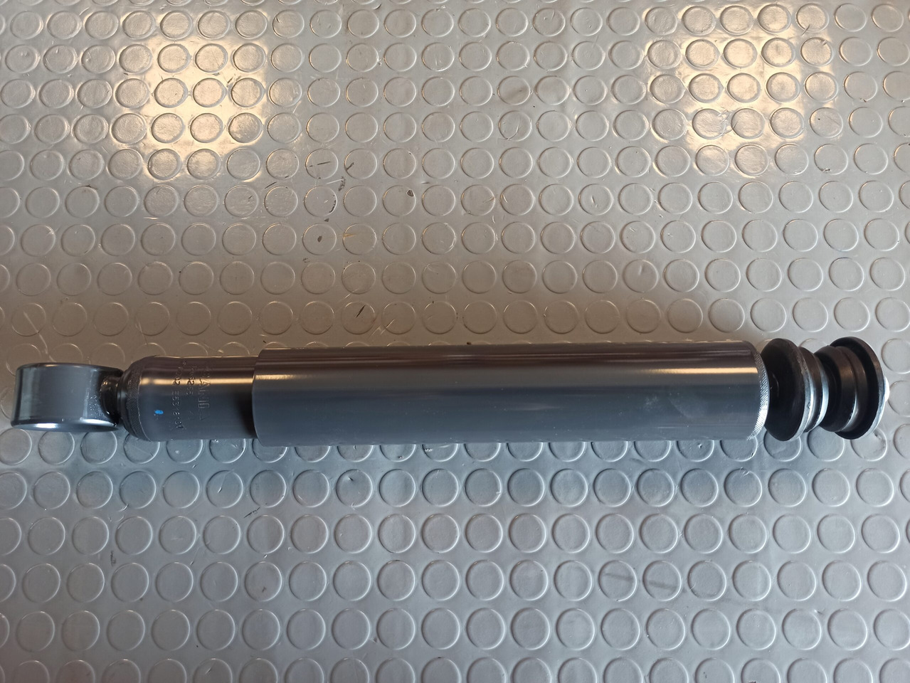 SCANIA SHOCK ABSORBER - 1868265 - ممتصات الصدمات - شاحنة: صورة 1 SCANIA SHOCK ABSORBER - 1868265 - ممتصات الصدمات - شاحنة: صورة 1