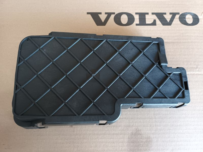 VOLVO COVER - 8171381 - المحرك و قطع الغيار - شاحنة: صورة 1 VOLVO COVER - 8171381 - المحرك و قطع الغيار - شاحنة: صورة 1