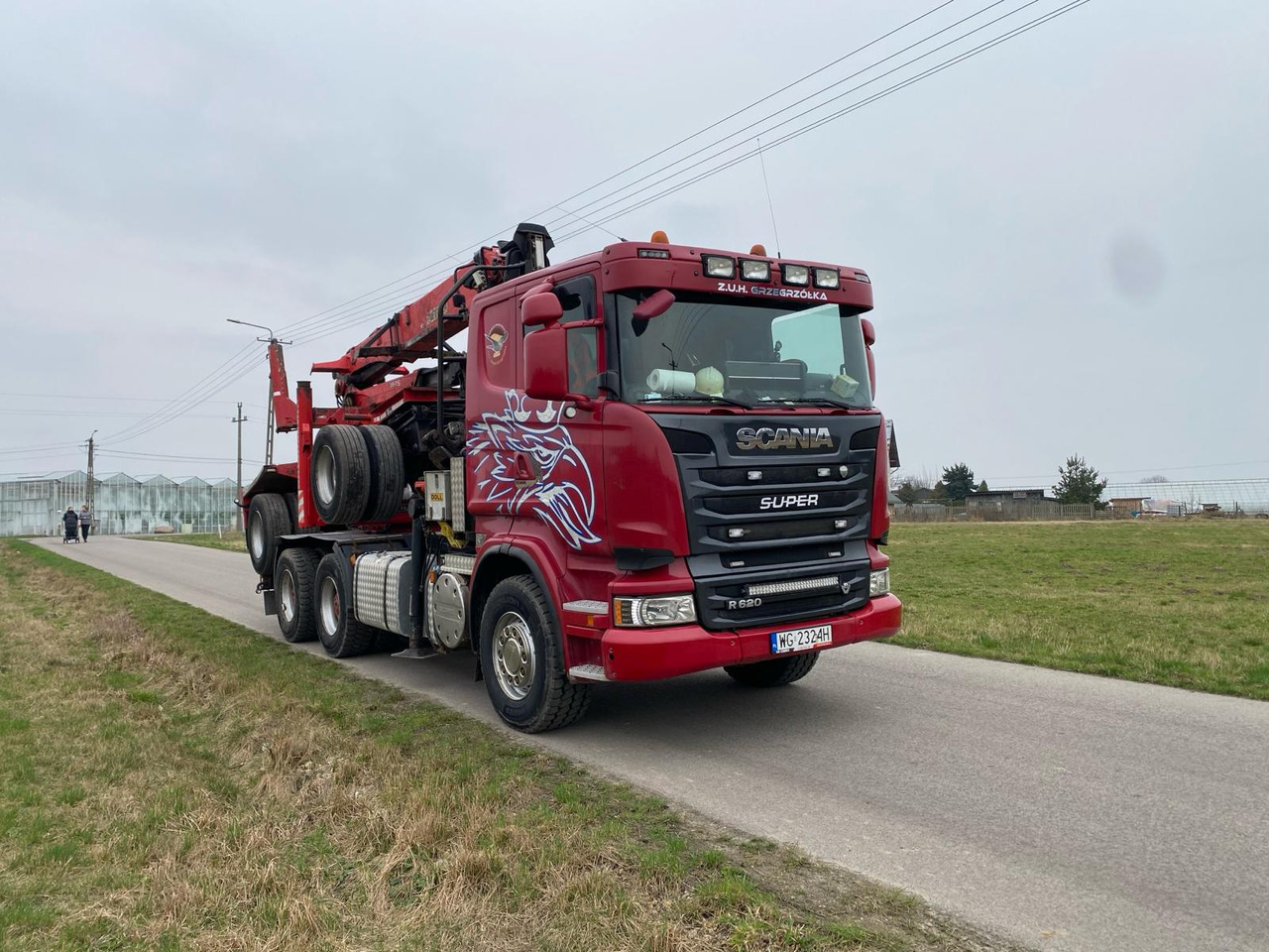 SCANIA R620 - شاحنة قطع الأشجار: صورة 5 SCANIA R620 - شاحنة قطع الأشجار: صورة 5