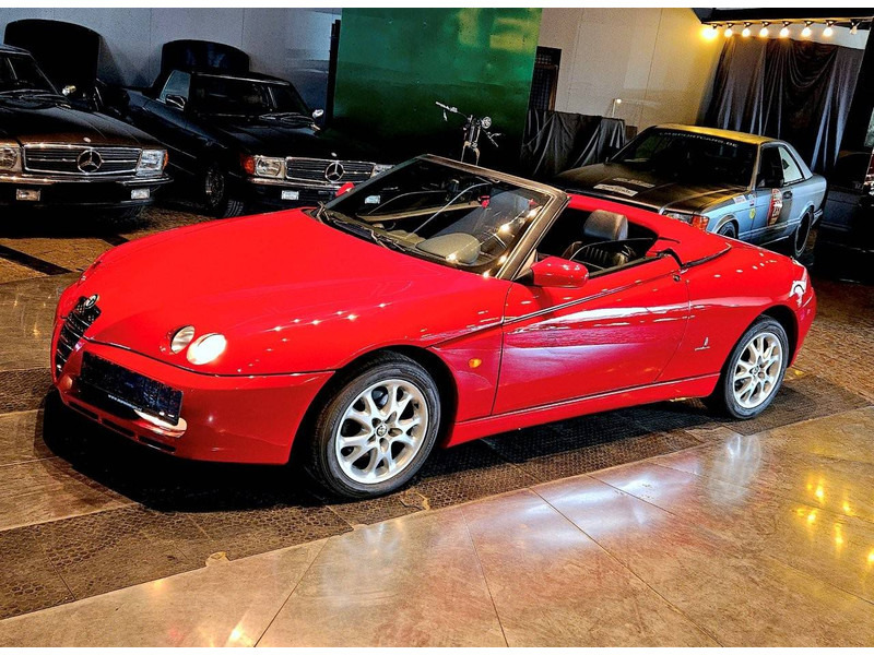 Alfa Romeo Spider (916 - update 3) _ 2.0 TS - سيارة: صورة 1 Alfa Romeo Spider (916 - update 3) _ 2.0 TS - سيارة: صورة 1